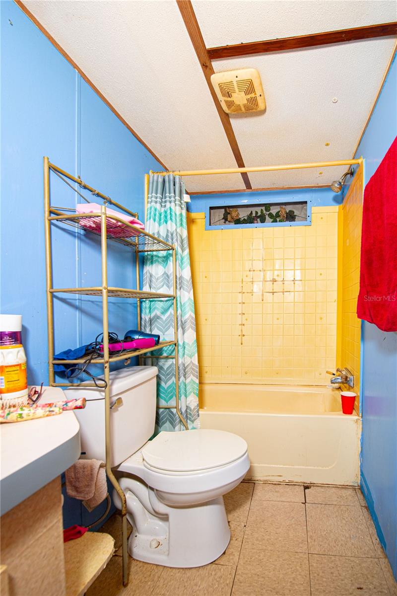 MEADOWBROOK RANCHES - Residential