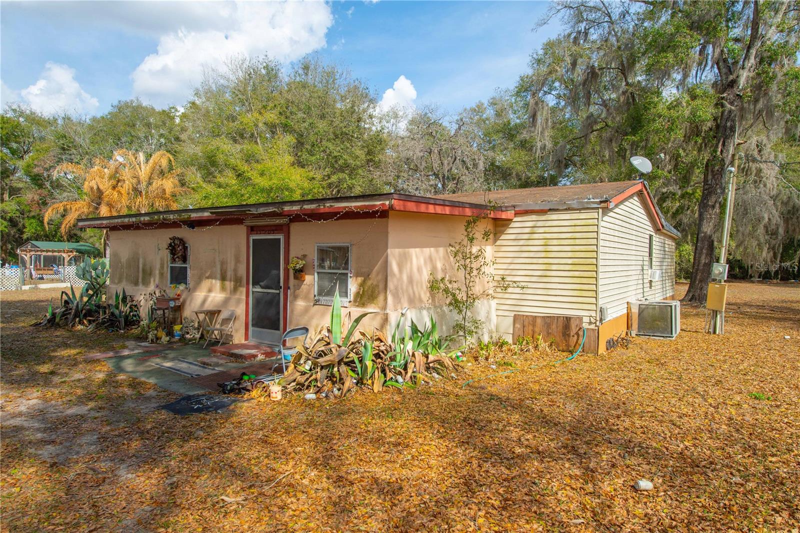 MEADOWBROOK RANCHES - Residential