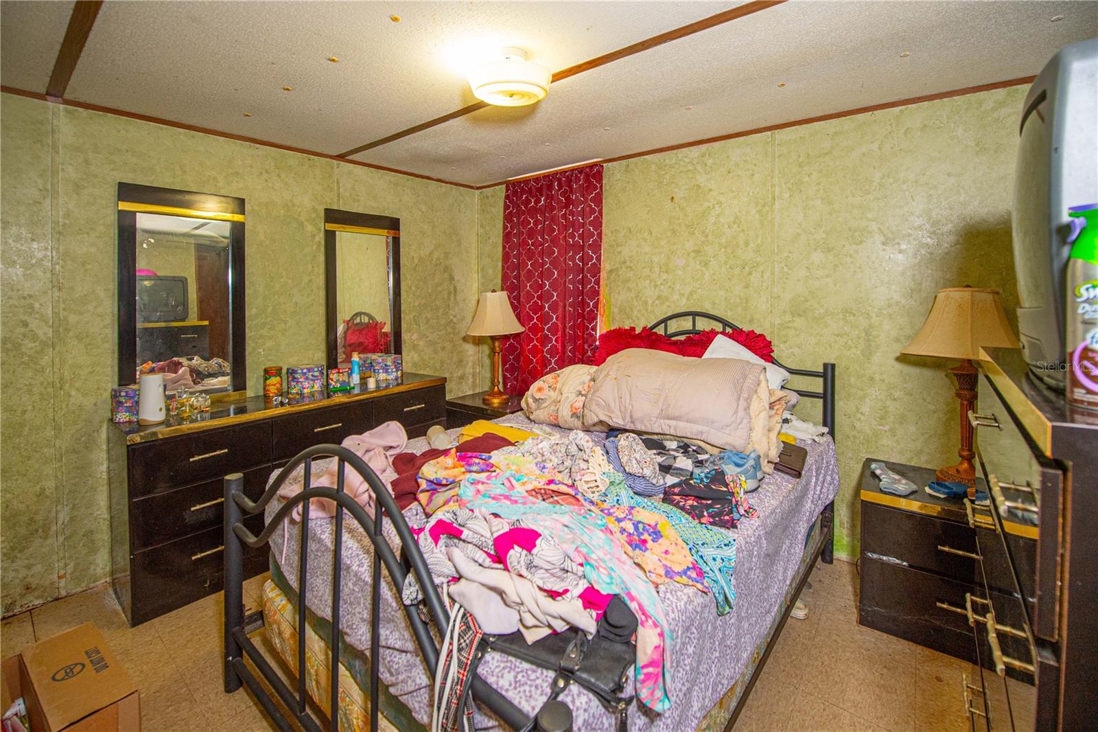 MEADOWBROOK RANCHES - Residential