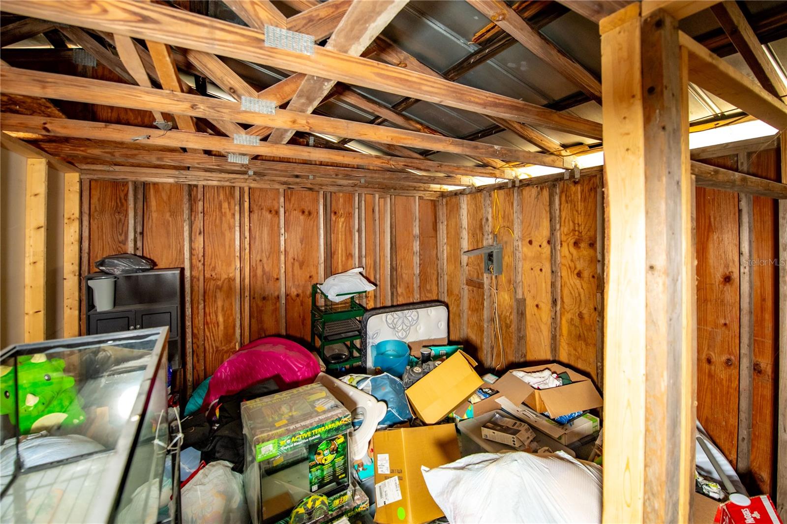 MEADOWBROOK RANCHES - Residential