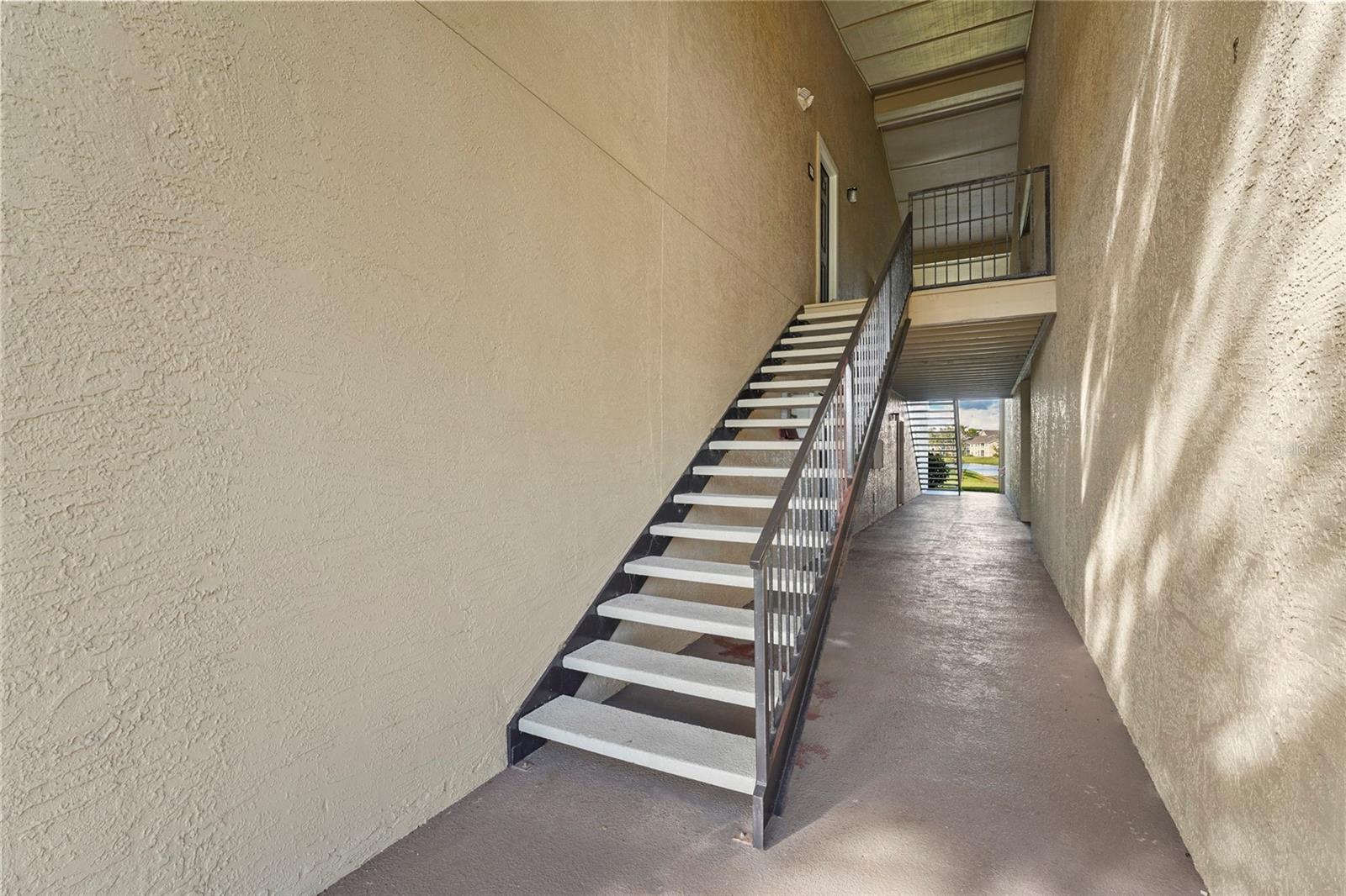 VINTAGE GRAND - Residential