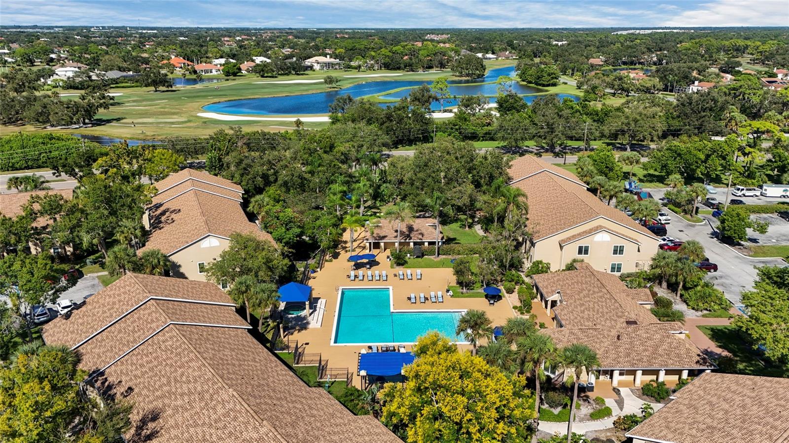 VINTAGE GRAND - Residential