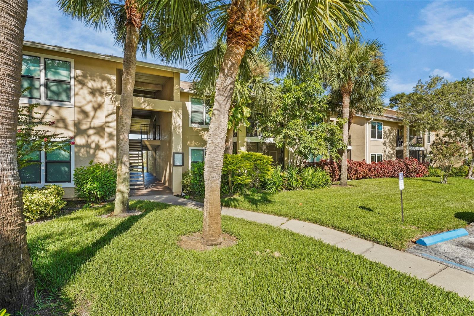 4045 CROCKERS LAKE BOULEVARD 23