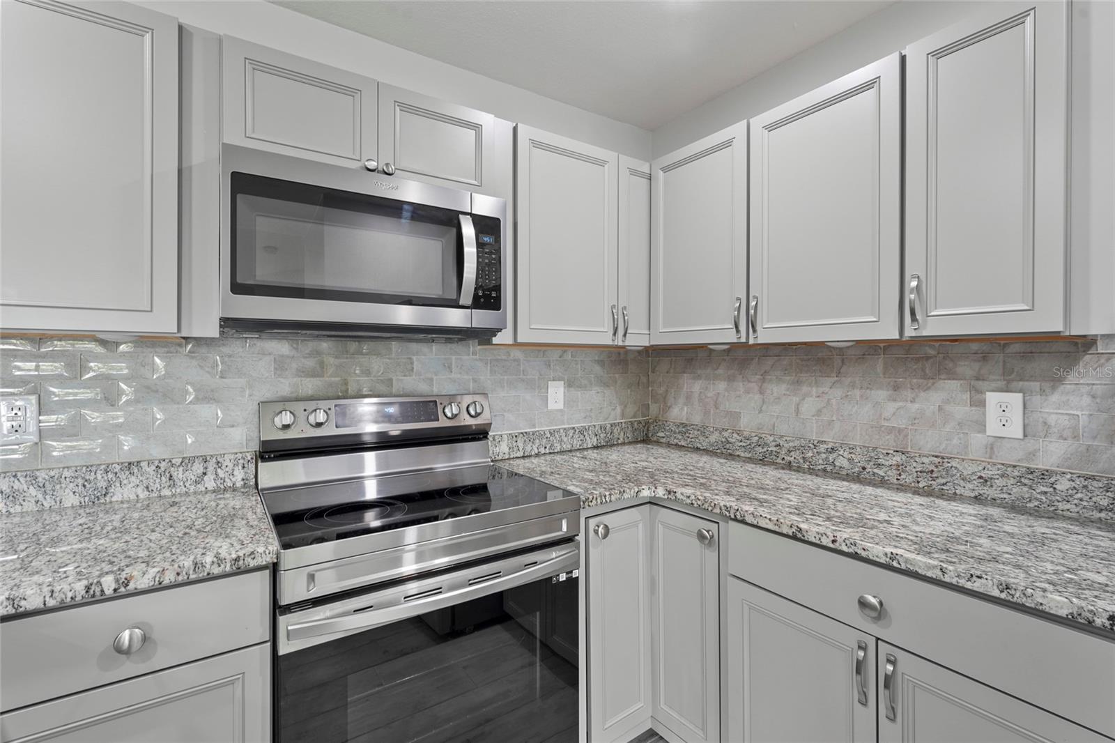 VINTAGE GRAND - Residential