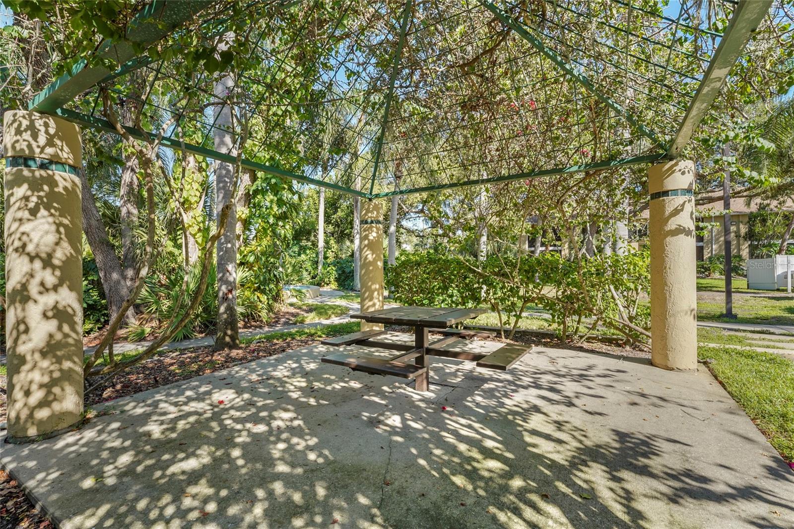 VINTAGE GRAND - Residential