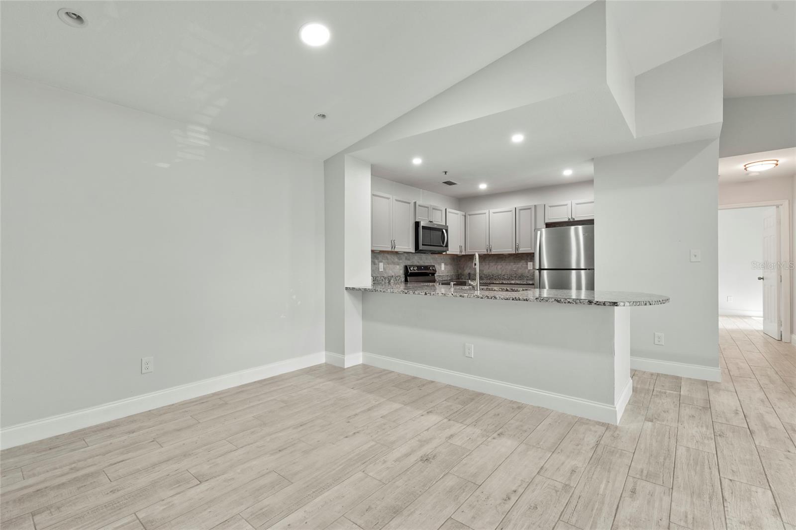 VINTAGE GRAND - Residential