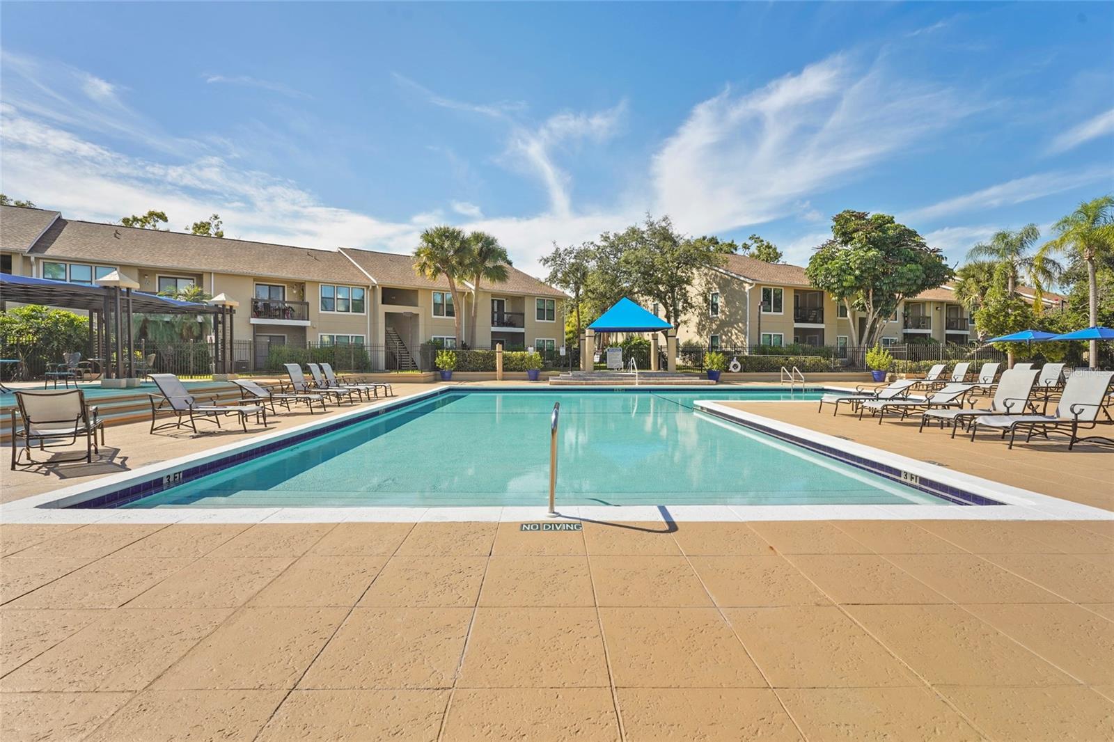 VINTAGE GRAND - Residential