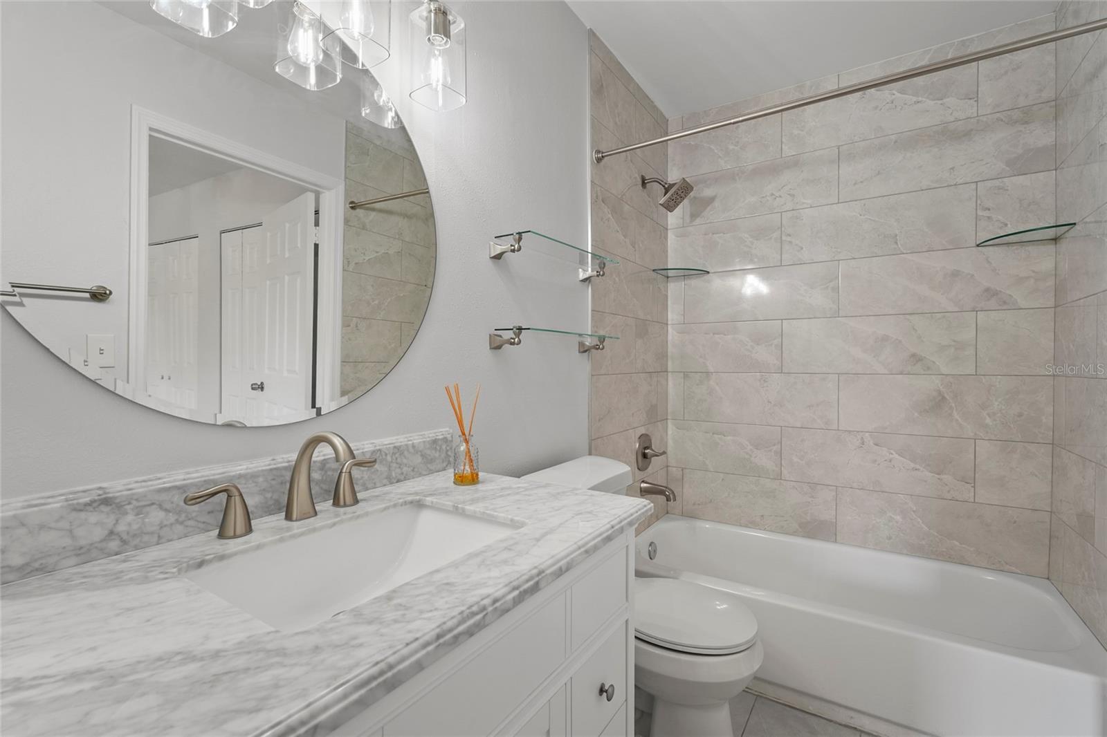 VINTAGE GRAND - Residential