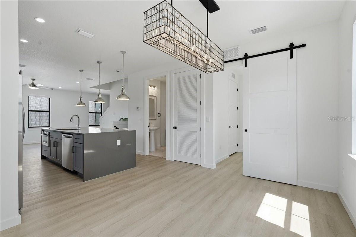 CANVAS TPA TOWNHOMES PHASE 1 - Residential Lease