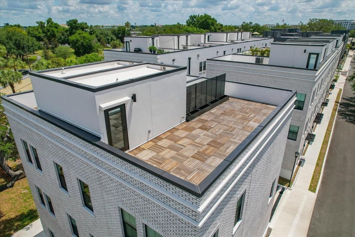 CANVAS TPA TOWNHOMES PHASE 1 - Residential Lease