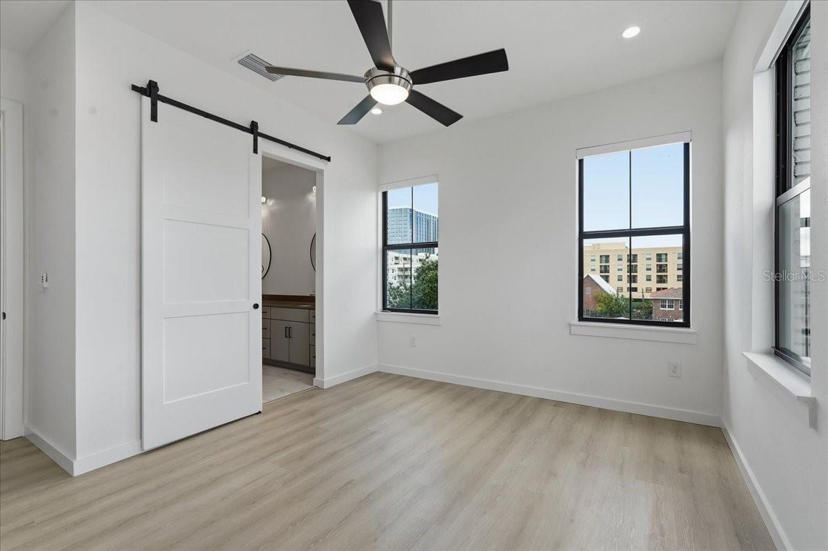 CANVAS TPA TOWNHOMES PHASE 1 - Residential Lease