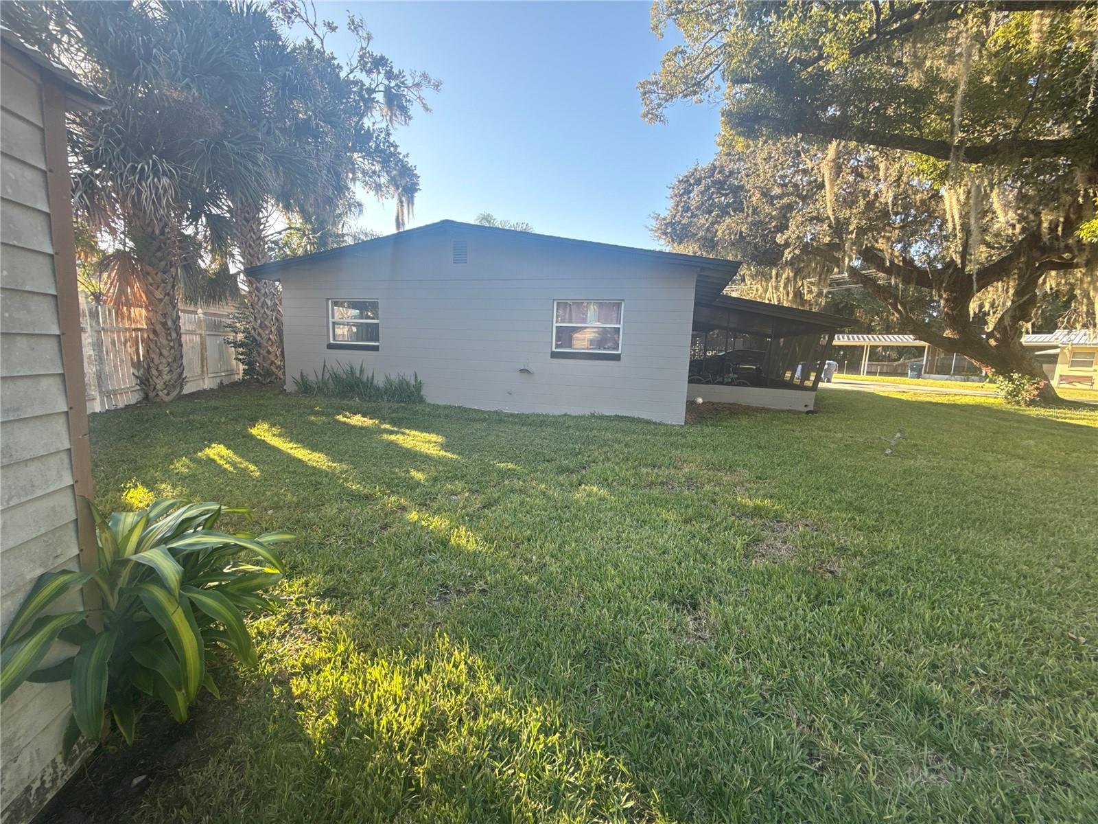 TAVARES PALM DORA PARK - Residential