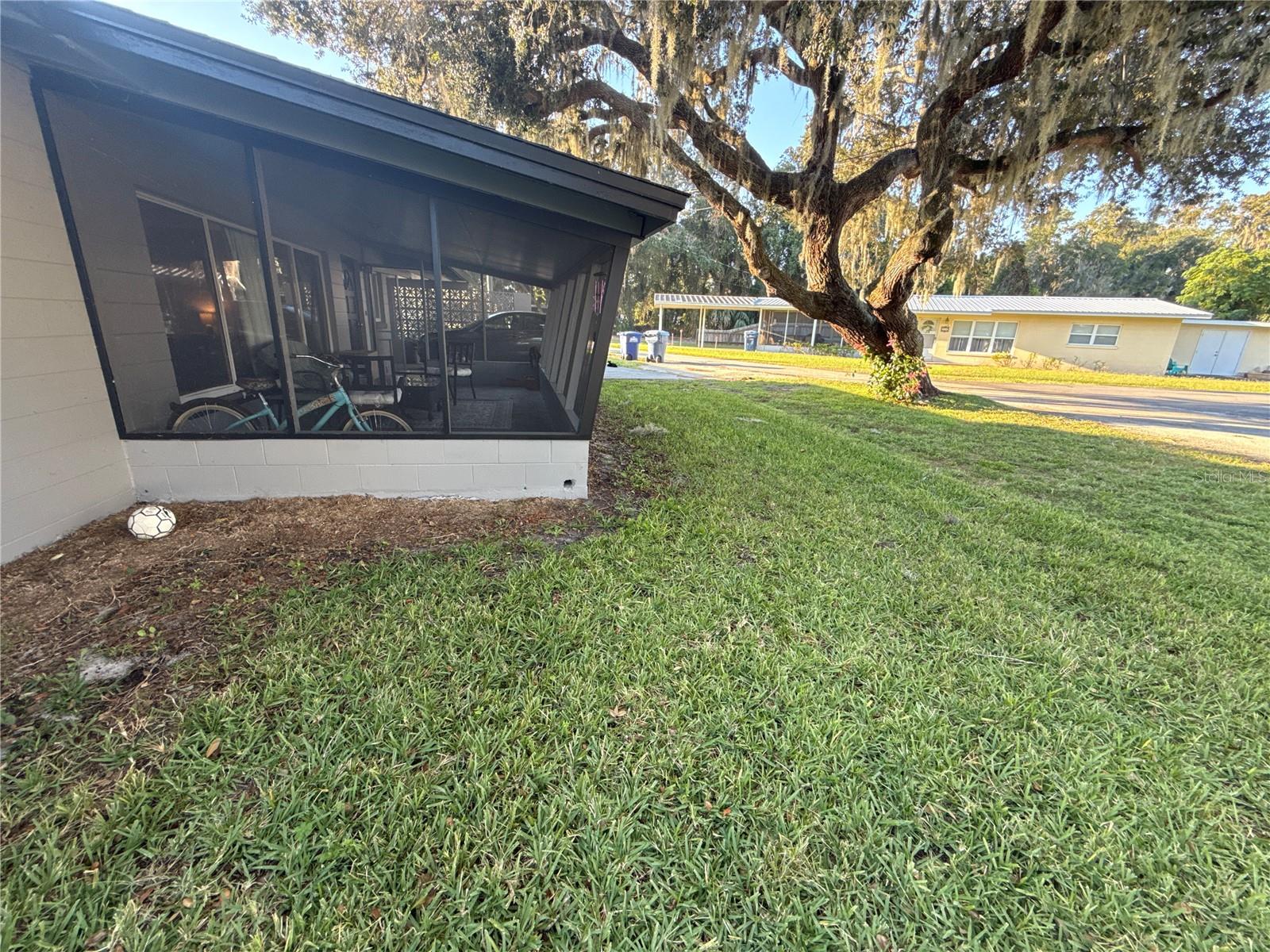 TAVARES PALM DORA PARK - Residential