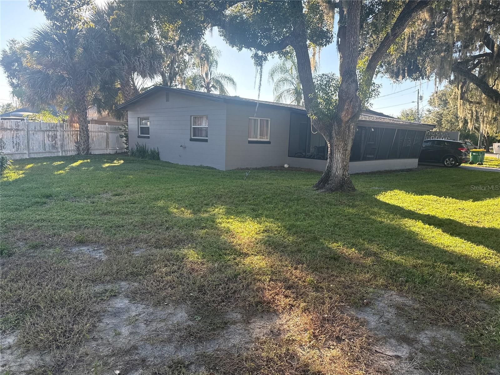 TAVARES PALM DORA PARK - Residential