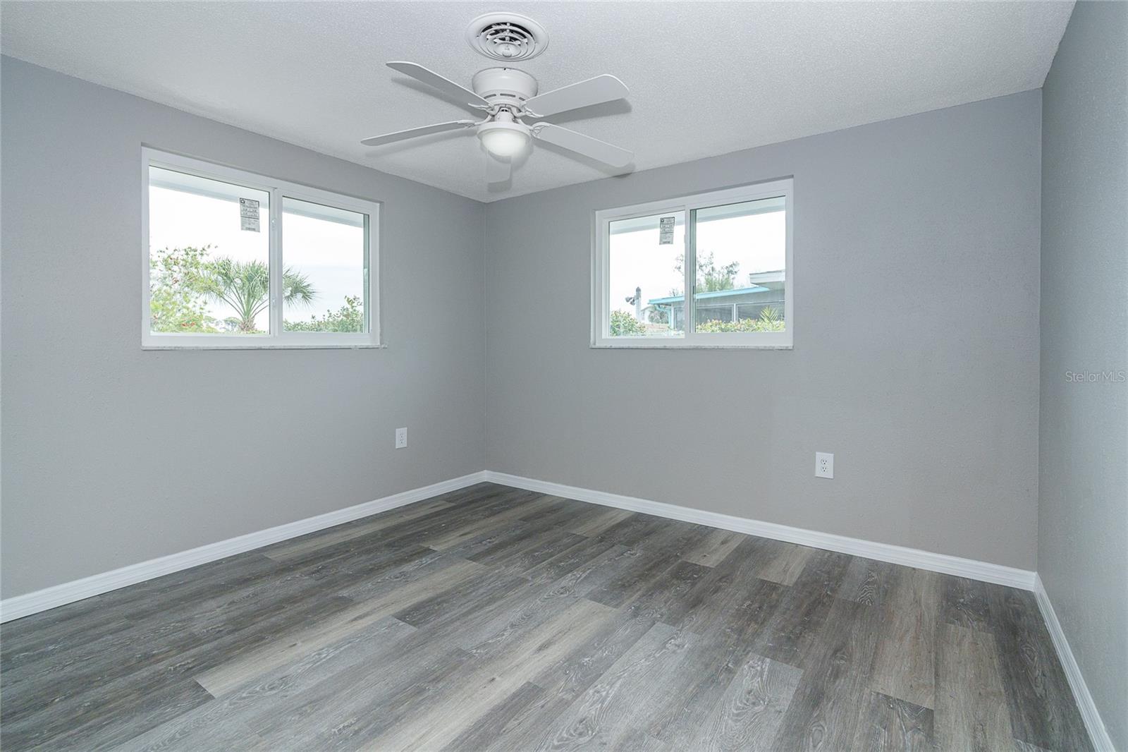 RIVERSIDE - Residential