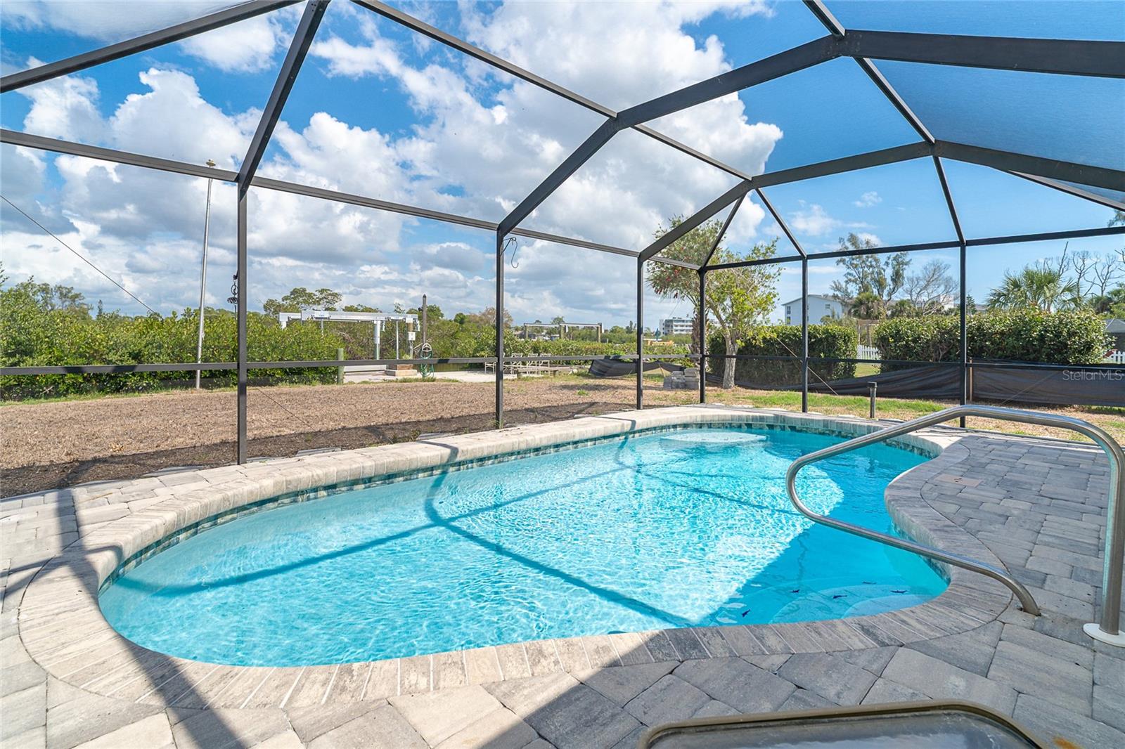 RIVERSIDE - Residential