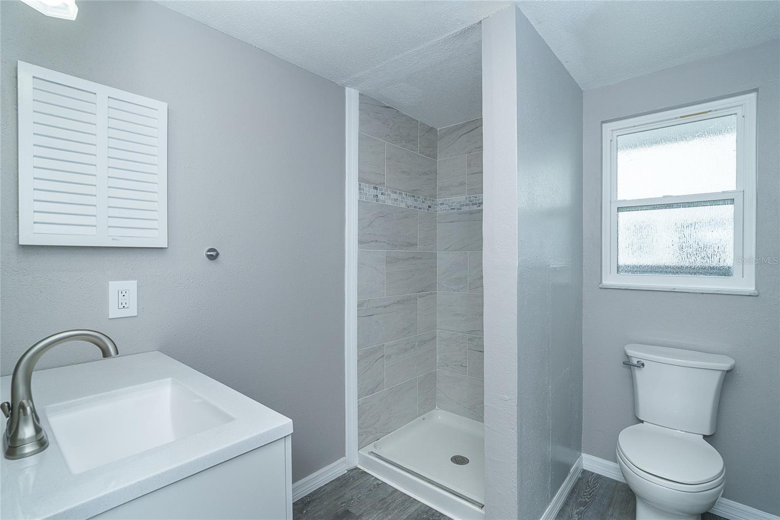 RIVERSIDE - Residential