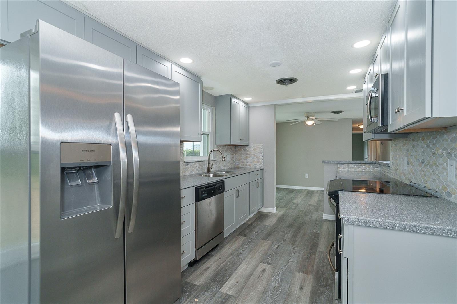 RIVERSIDE - Residential