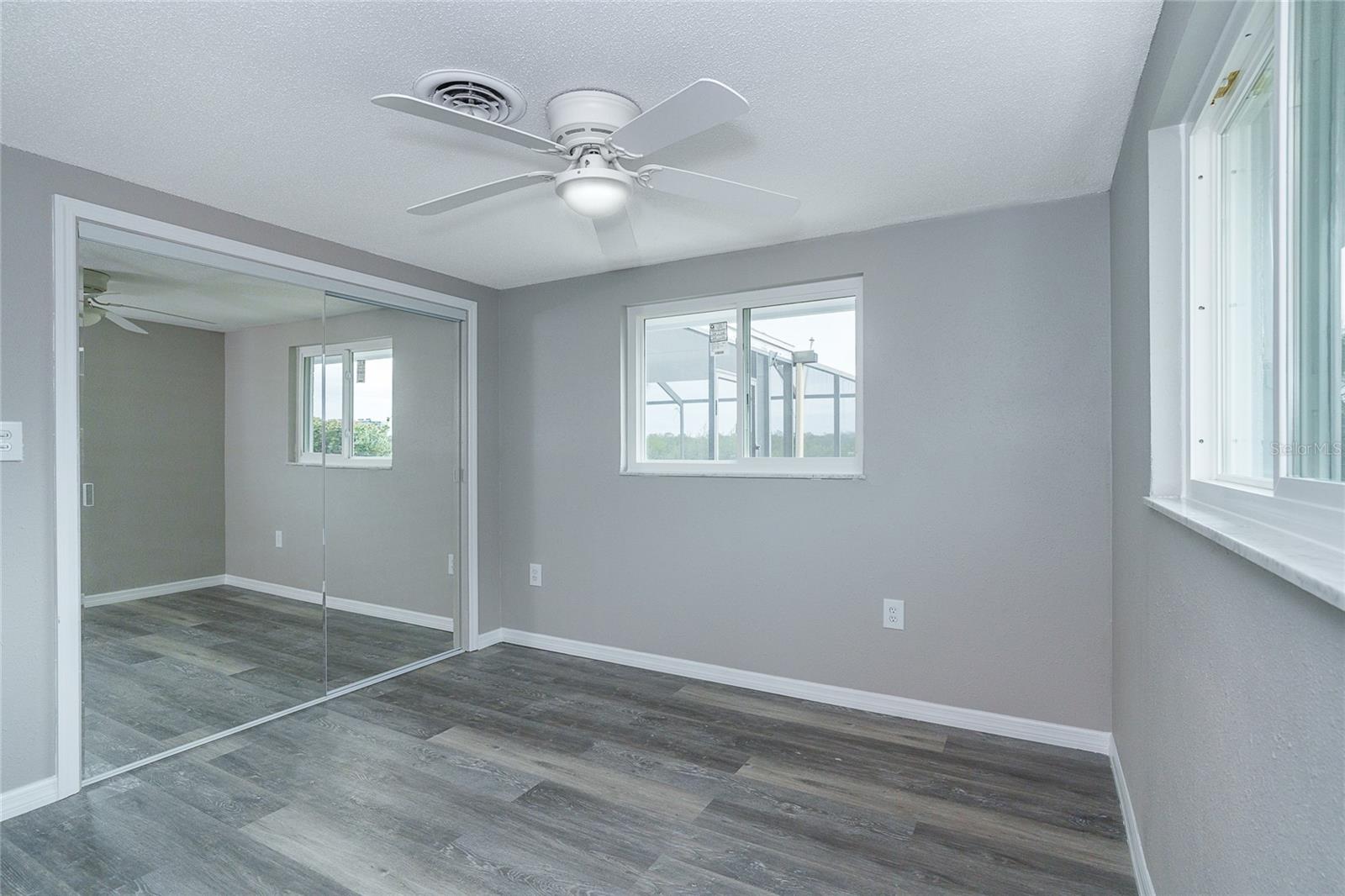 RIVERSIDE - Residential