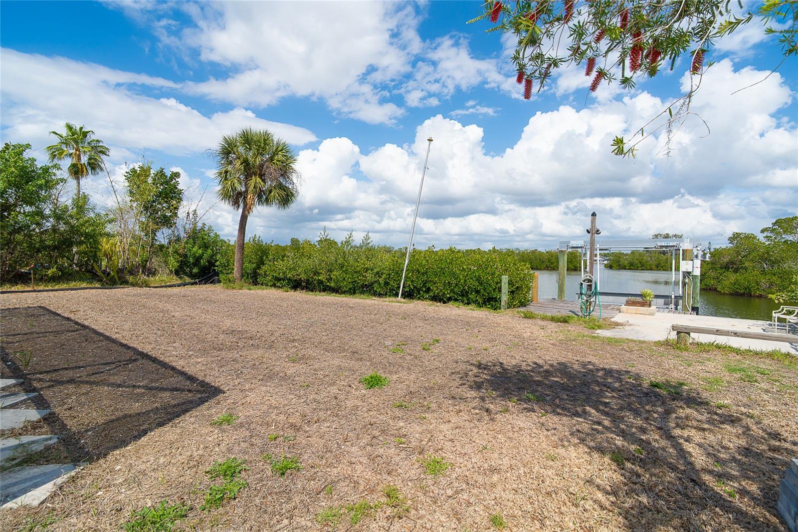 RIVERSIDE - Residential