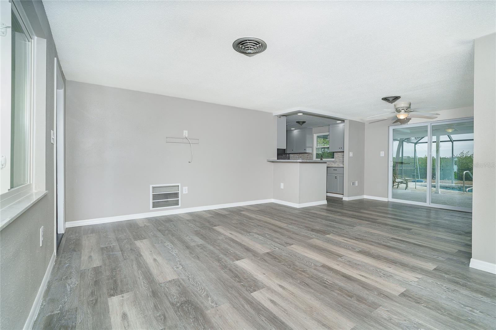 RIVERSIDE - Residential