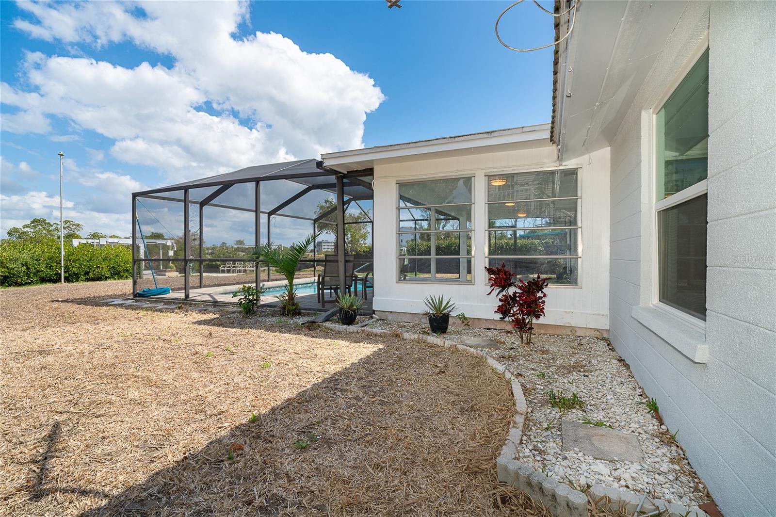 RIVERSIDE - Residential