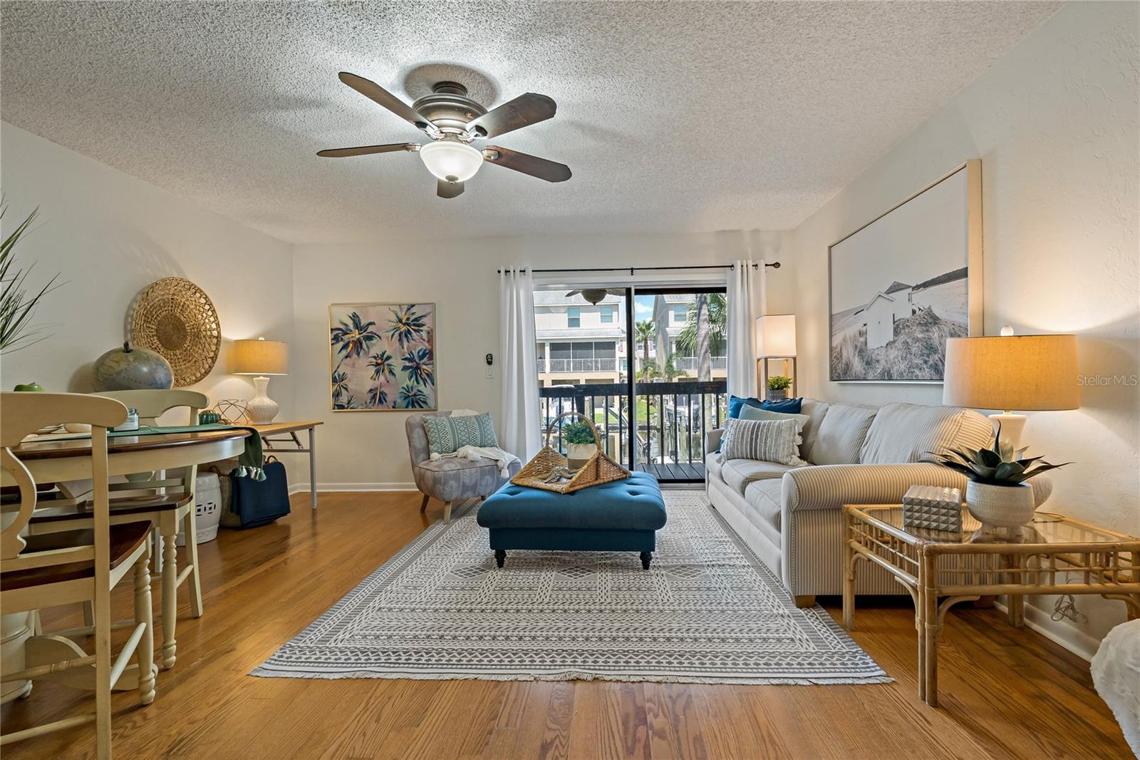 Photo 7 of 55 of 200 MERES BOULEVARD 11 townhome
