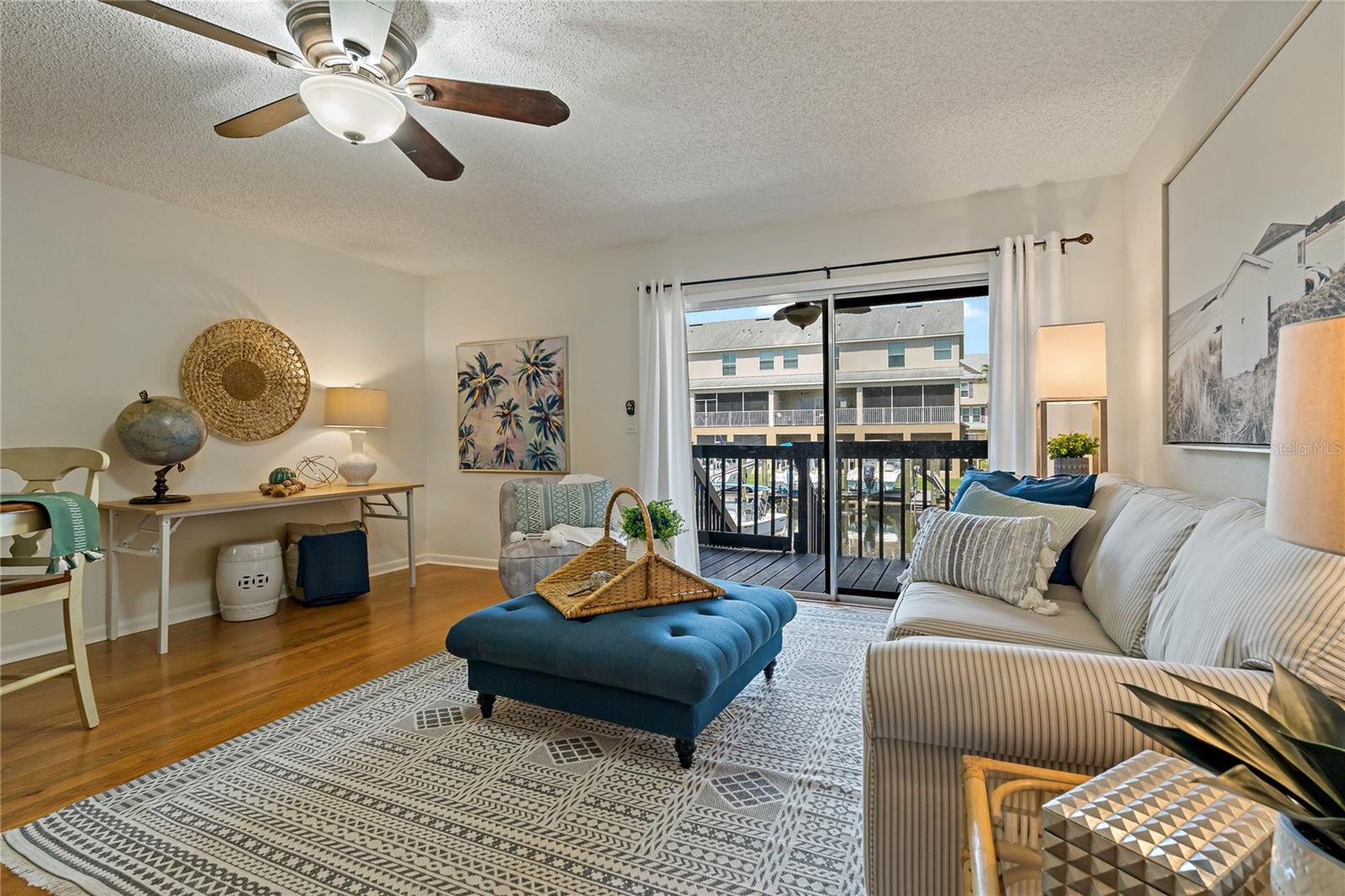 Photo 9 of 55 of 200 MERES BOULEVARD 11 townhome