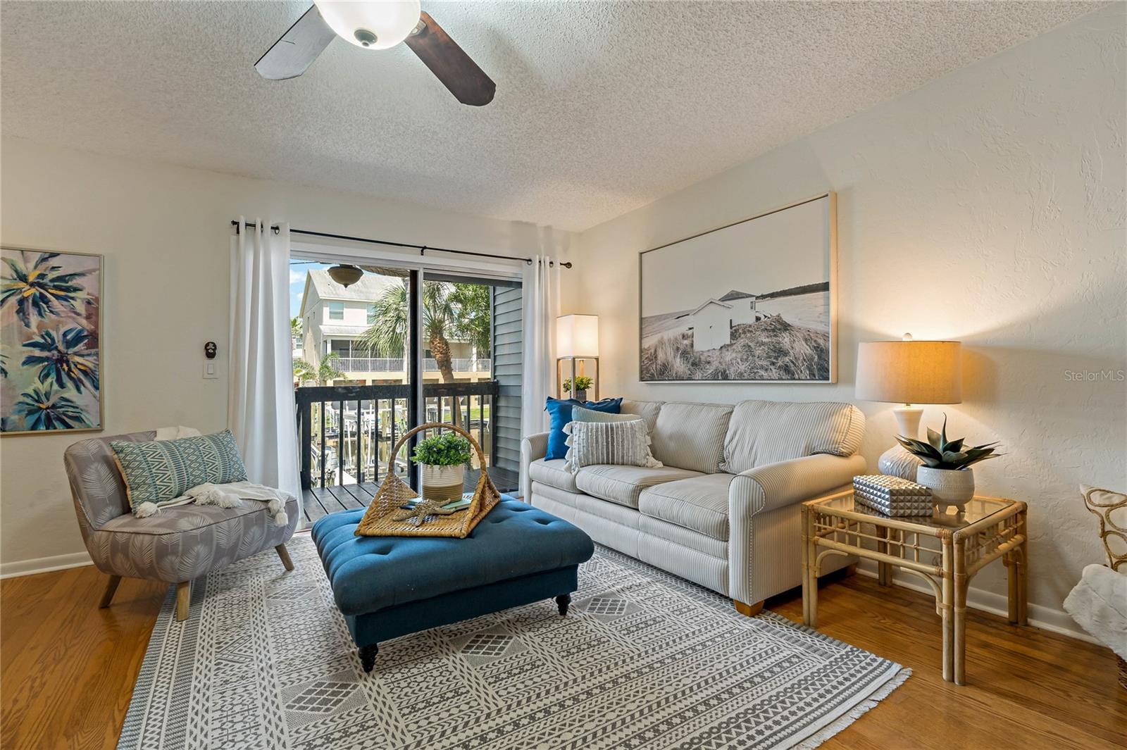 Photo 8 of 55 of 200 MERES BOULEVARD 11 townhome