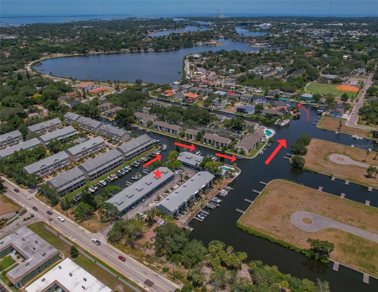View TARPON SPRINGS, FL 34689 townhome