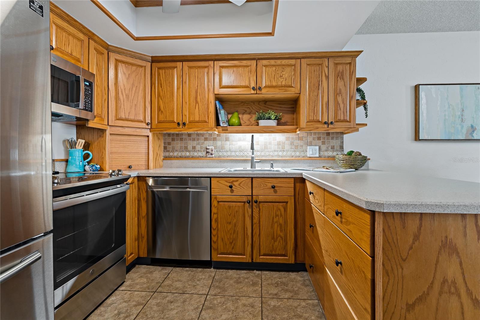 Photo 12 of 55 of 200 MERES BOULEVARD 11 townhome