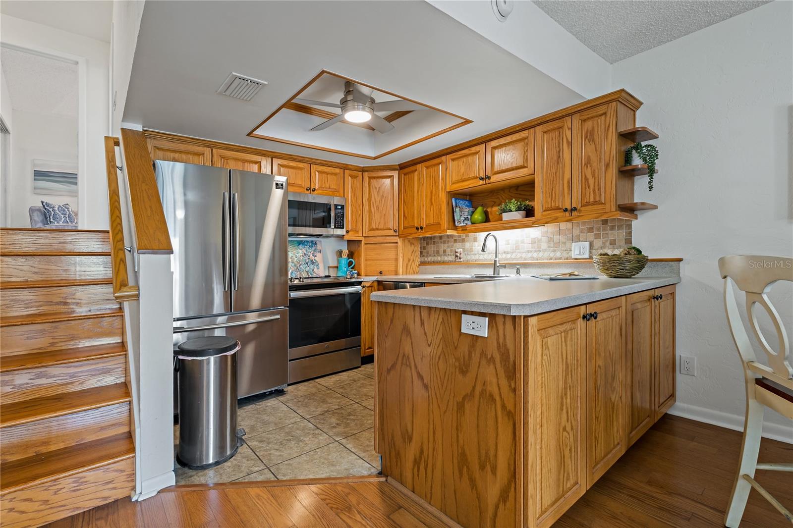 Photo 11 of 55 of 200 MERES BOULEVARD 11 townhome