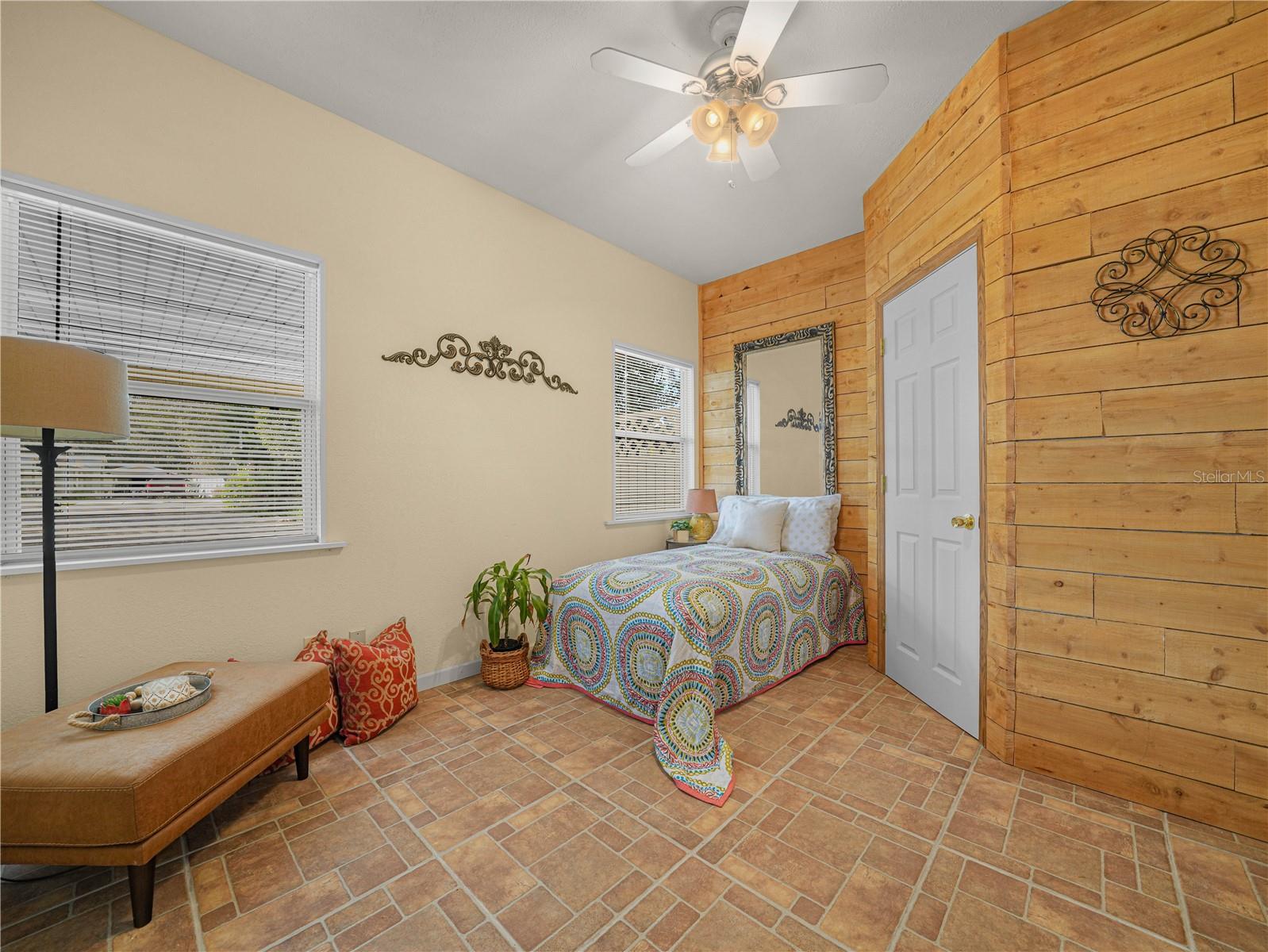 LAKE PIERCE HEIGHTS - Residential