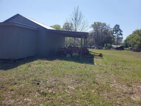 A home in DUNNELLON