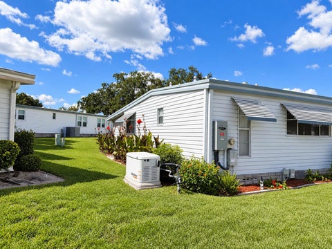 Tiny photo for 101 Mandarin Cove, Leesburg, FL 34748 (MLS # G5119346)