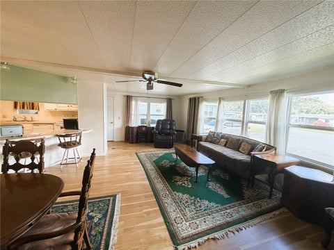 Tiny photo for 101 Mandarin Cove, Leesburg, FL 34748 (MLS # G5119346)