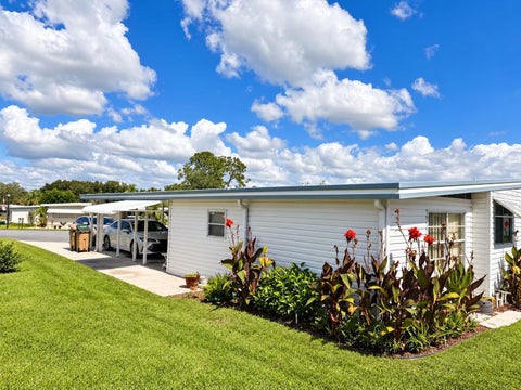 Tiny photo for 101 Mandarin Cove, Leesburg, FL 34748 (MLS # G5119346)