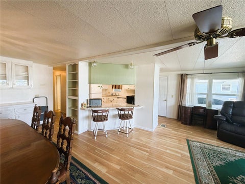 Tiny photo for 101 Mandarin Cove, Leesburg, FL 34748 (MLS # G5119346)