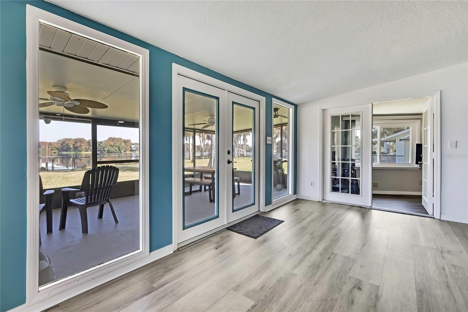 KEATINGS DEVIL NECK 04 - Residential