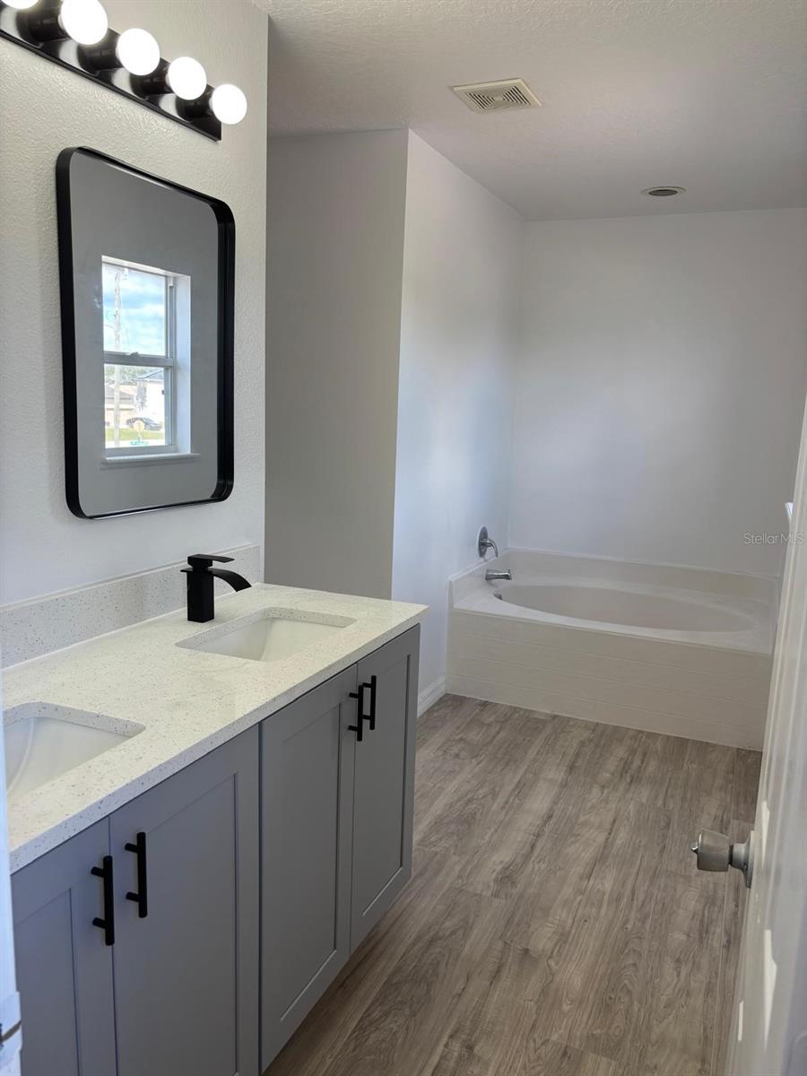 POINCIANA NBRHD 5 VILLAGE 7 - Residential