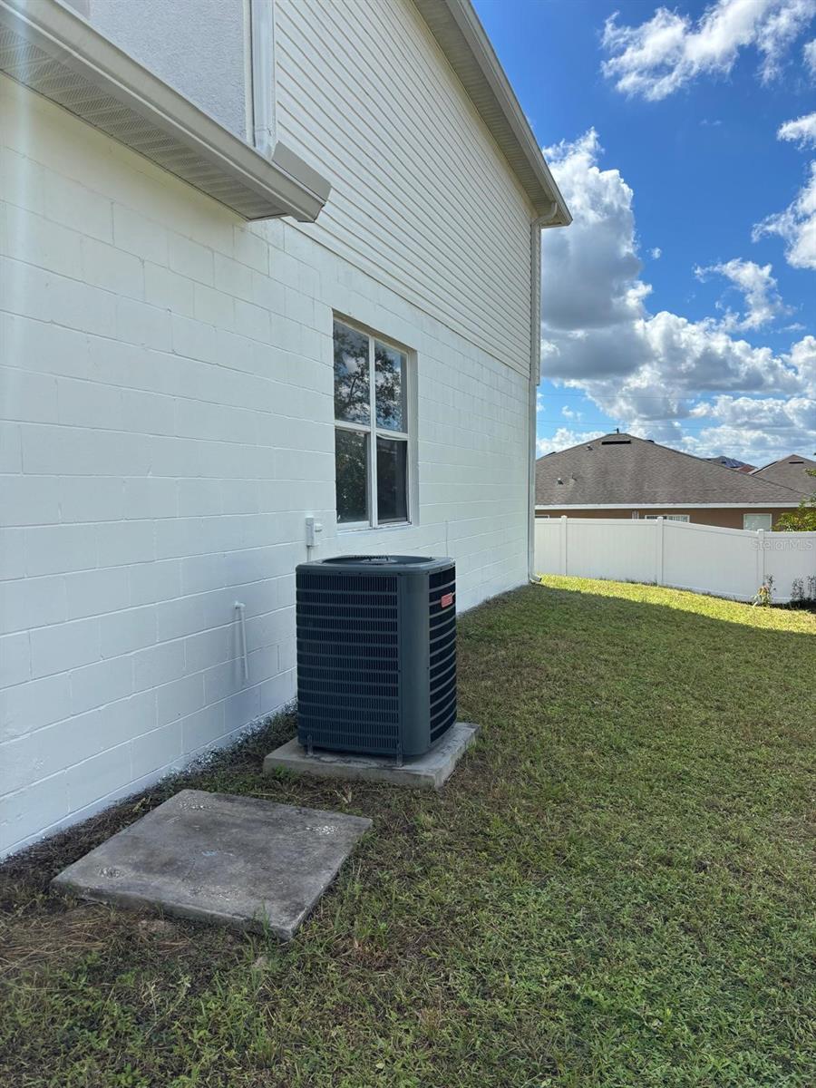 POINCIANA NBRHD 5 VILLAGE 7 - Residential