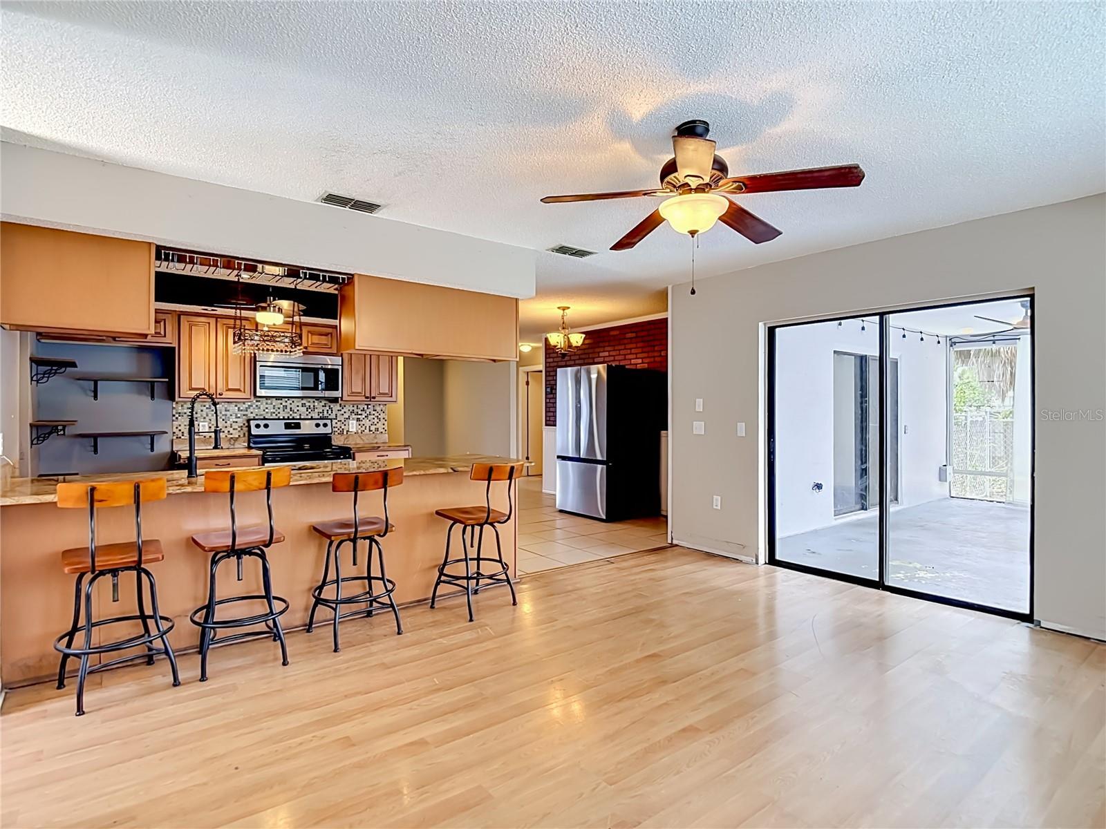 SPRING HILL - Residential