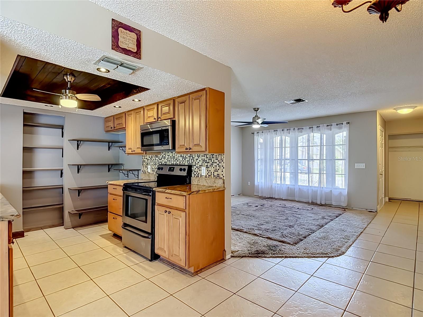 SPRING HILL - Residential