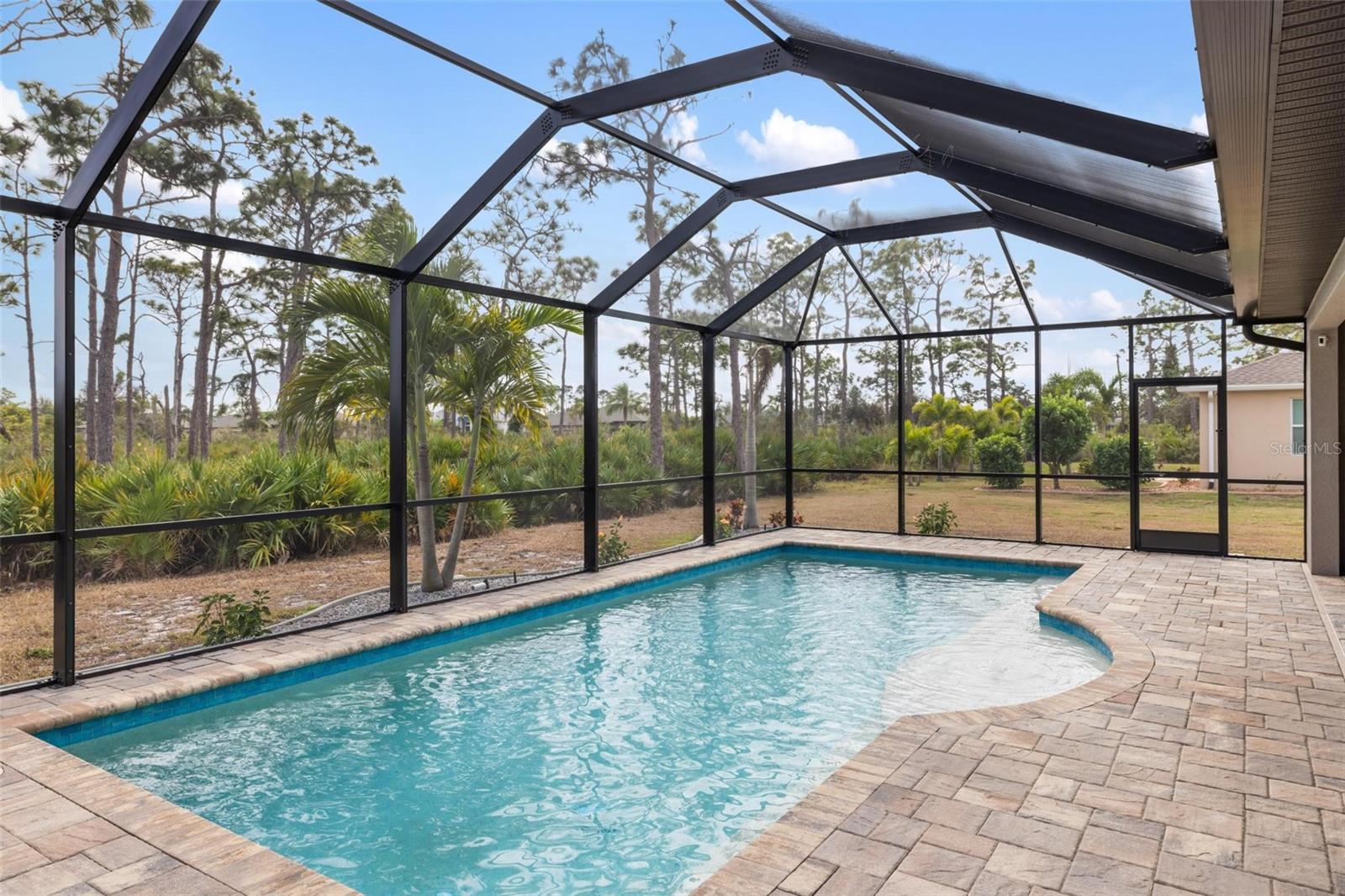 ROTONDA SANDS - Residential