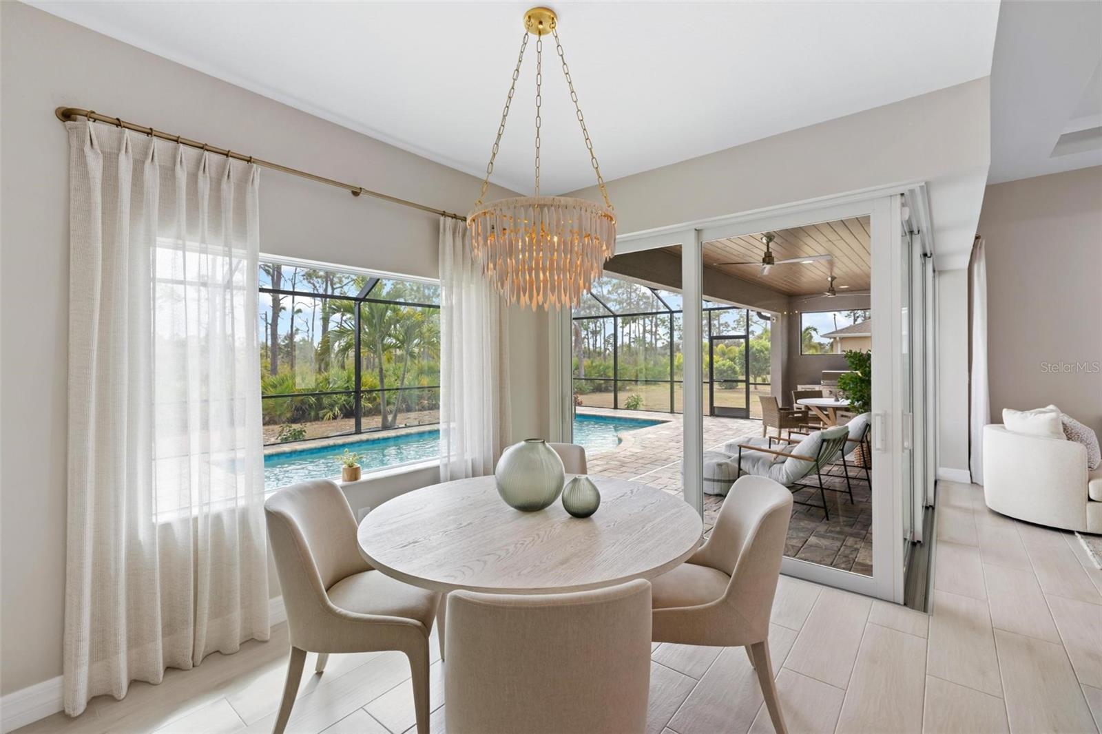 ROTONDA SANDS - Residential