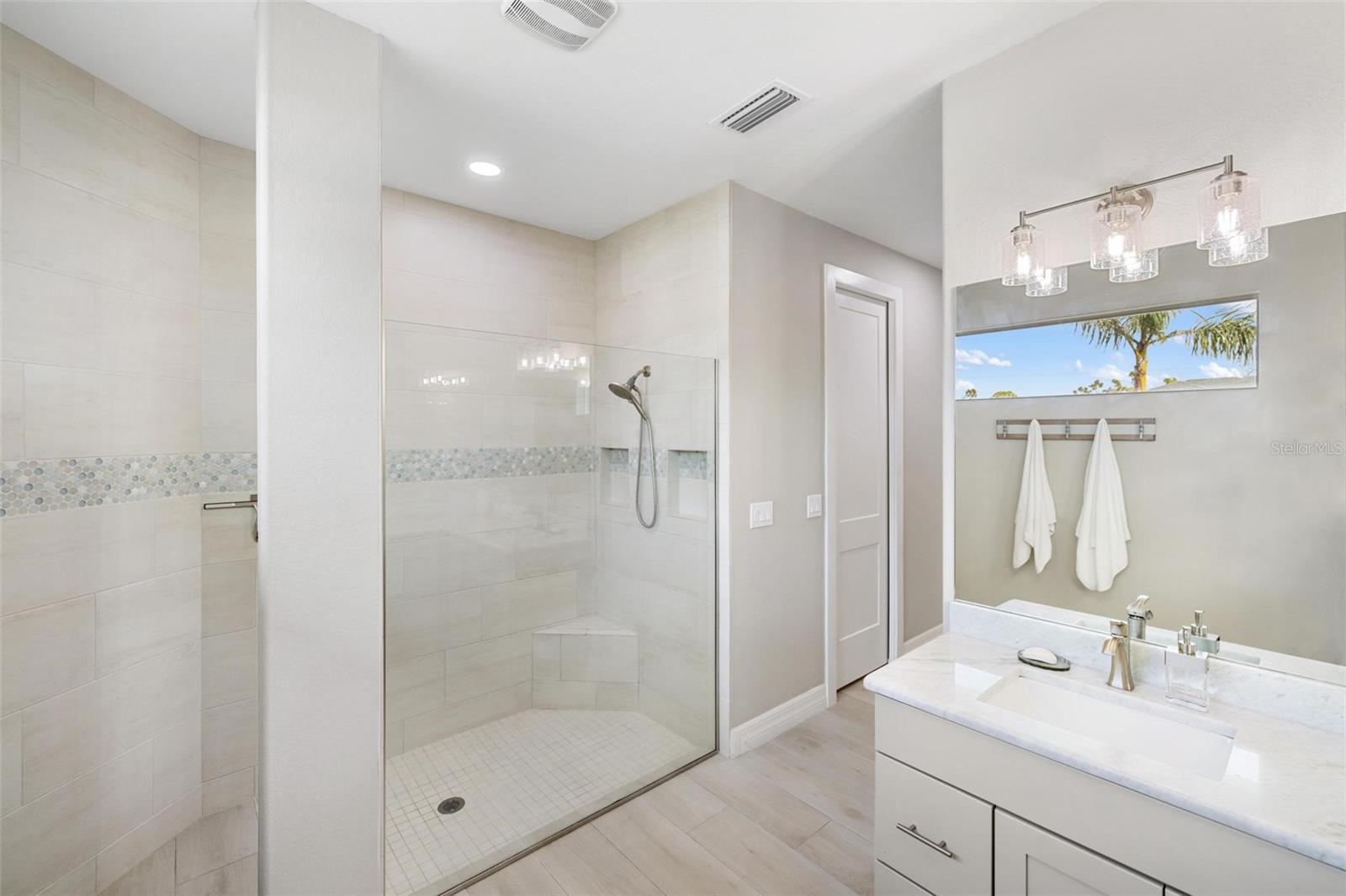 ROTONDA SANDS - Residential