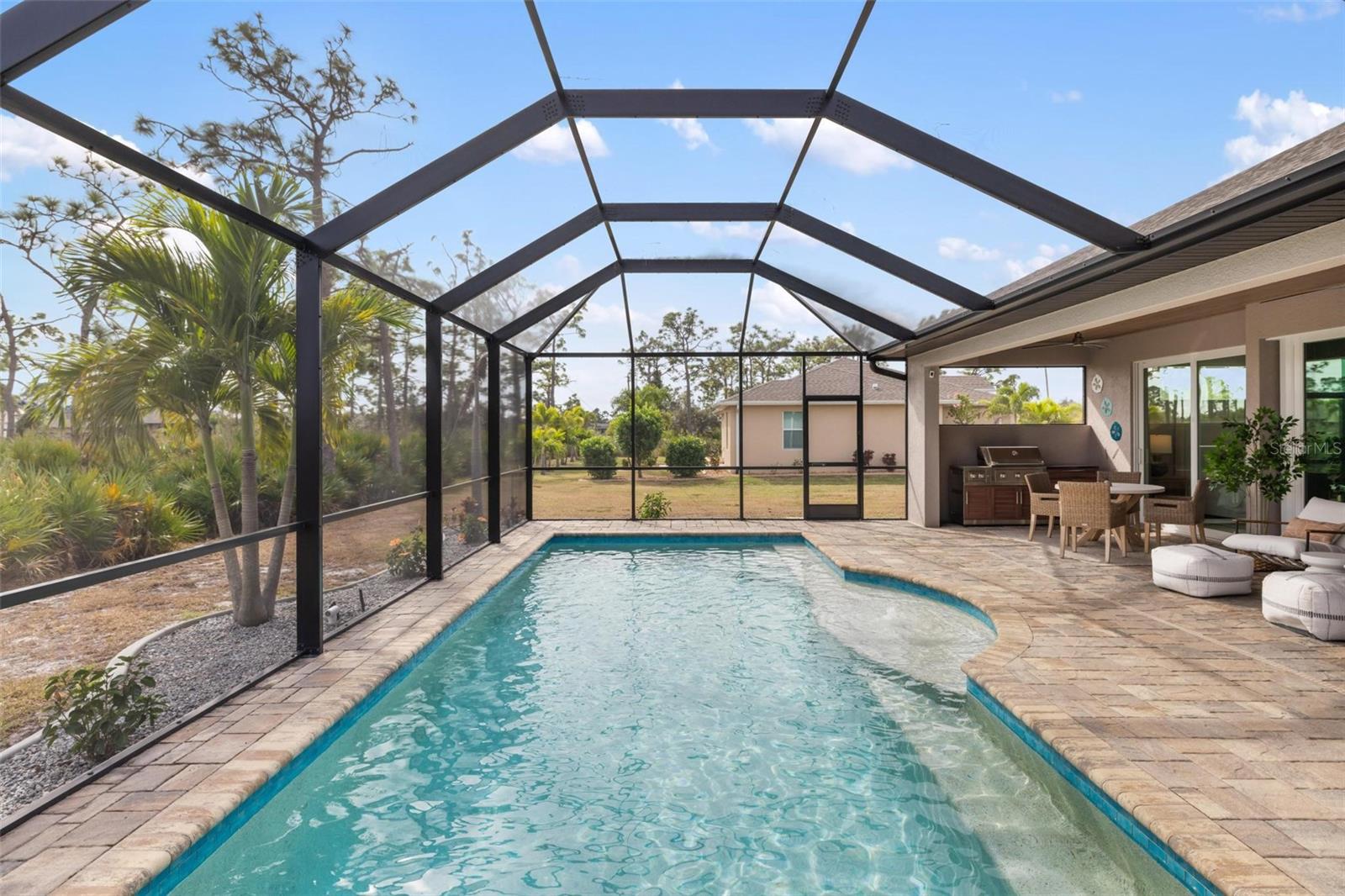 ROTONDA SANDS - Residential