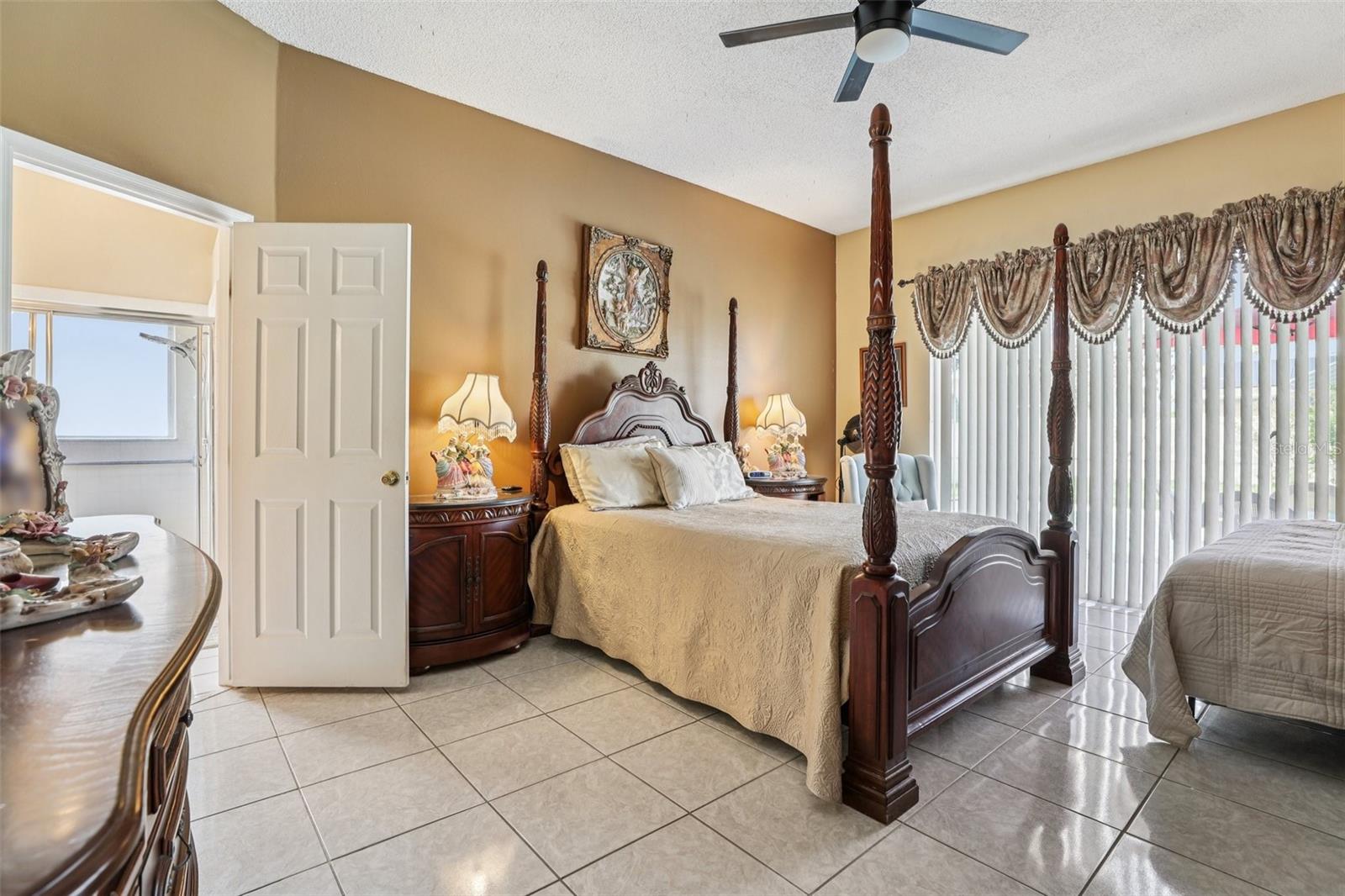 HUNTERS CREEK TR 235B PH 04 - Residential