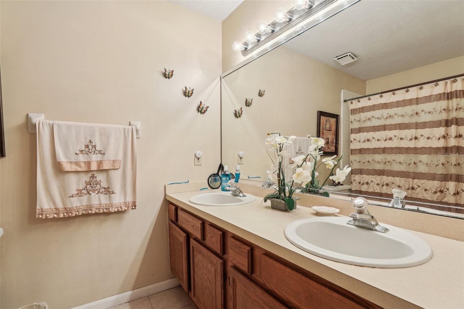 HUNTERS CREEK TR 235B PH 04 - Residential