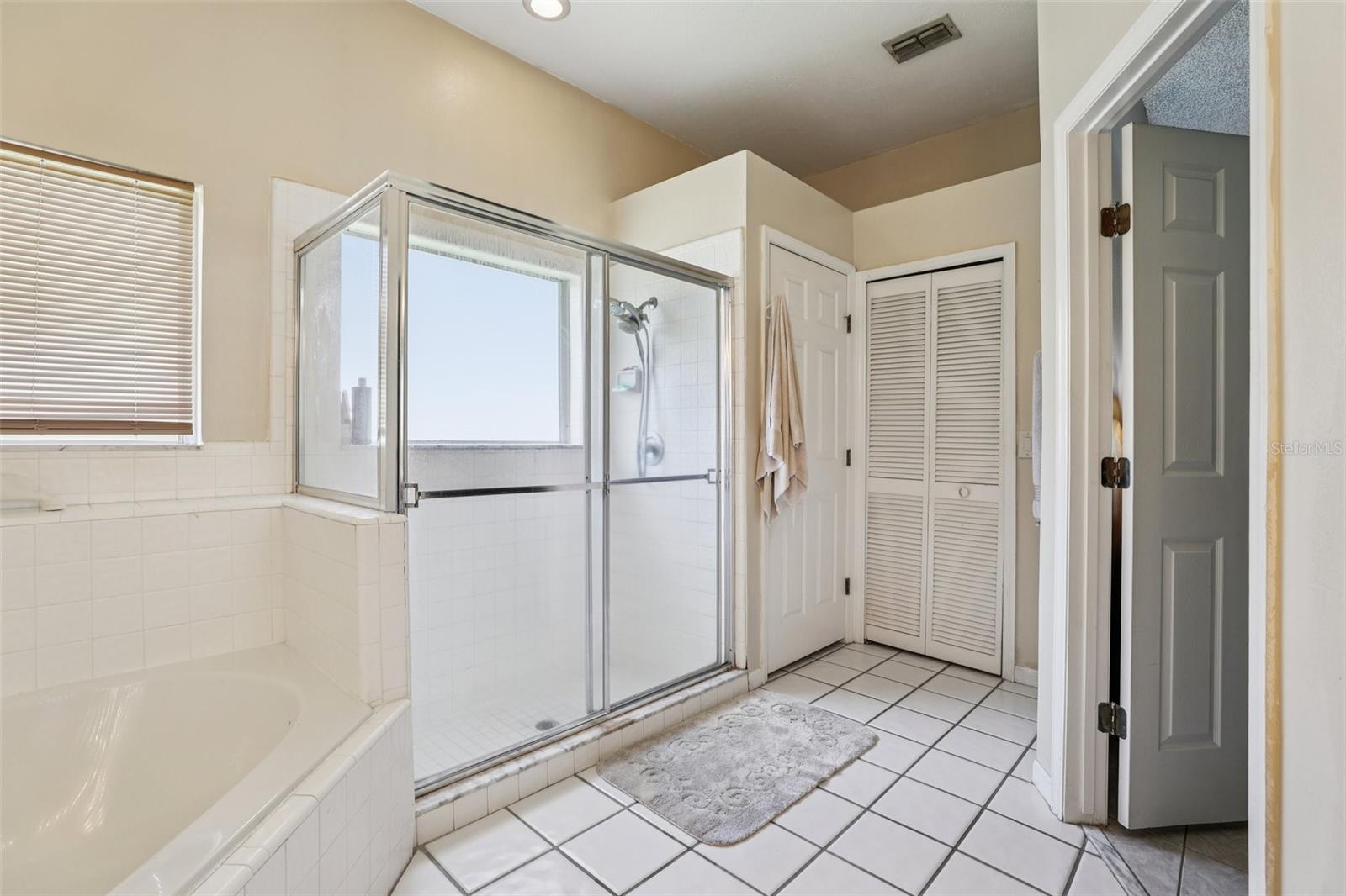 HUNTERS CREEK TR 235B PH 04 - Residential